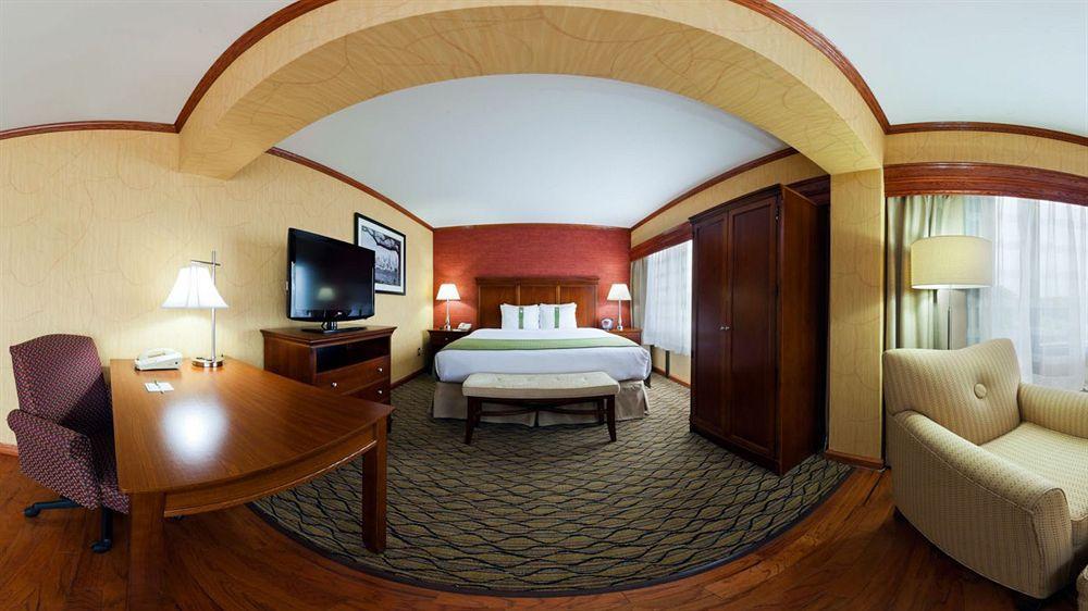 Holiday Inn Clark - Newark By Ihg Eksteriør billede