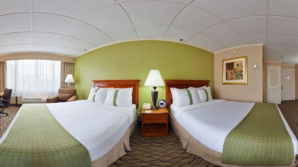 Holiday Inn Clark - Newark By Ihg Eksteriør billede