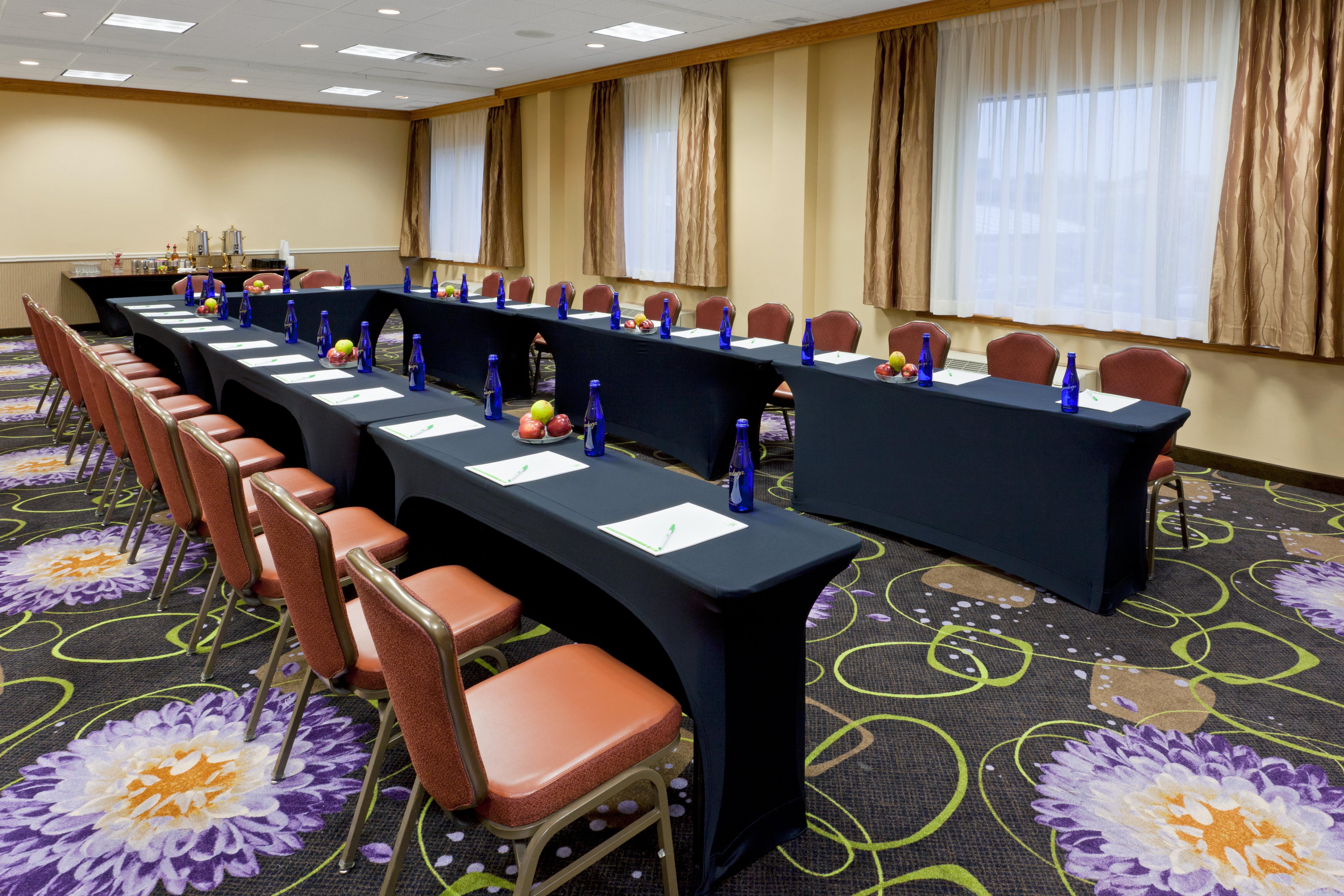 Holiday Inn Clark - Newark By Ihg Eksteriør billede
